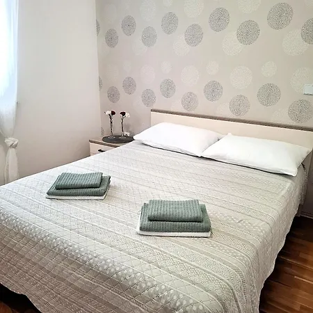 Mladenka